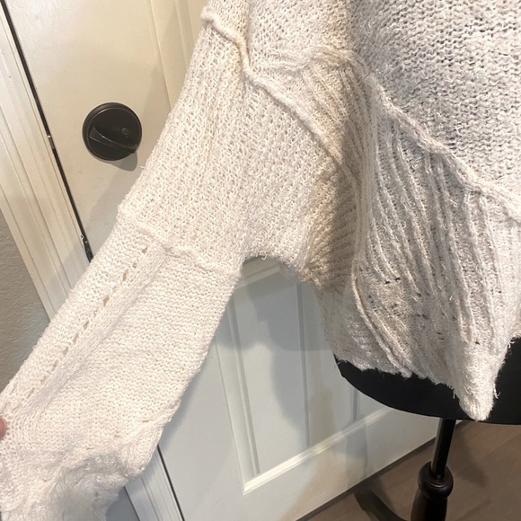 FREE PEOPLE SEASHELL LINEN BLEND CROPPED PULLOVER IN PEARL - Picture 5 of 5